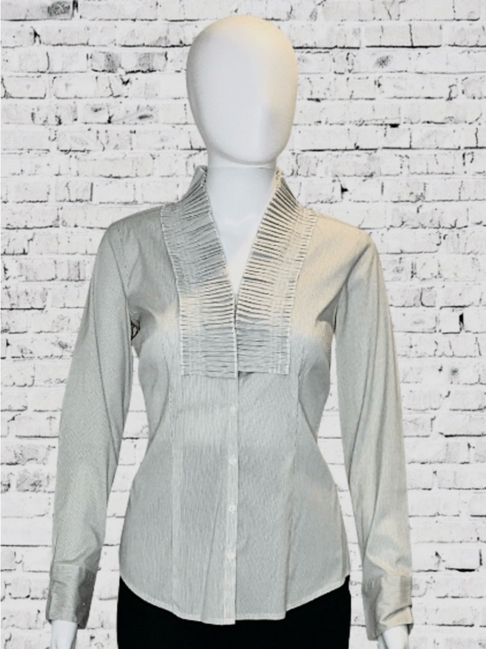Ann Taylor LOFT Petites 2P Gray/White Striped Pleated Collar Button-up Top